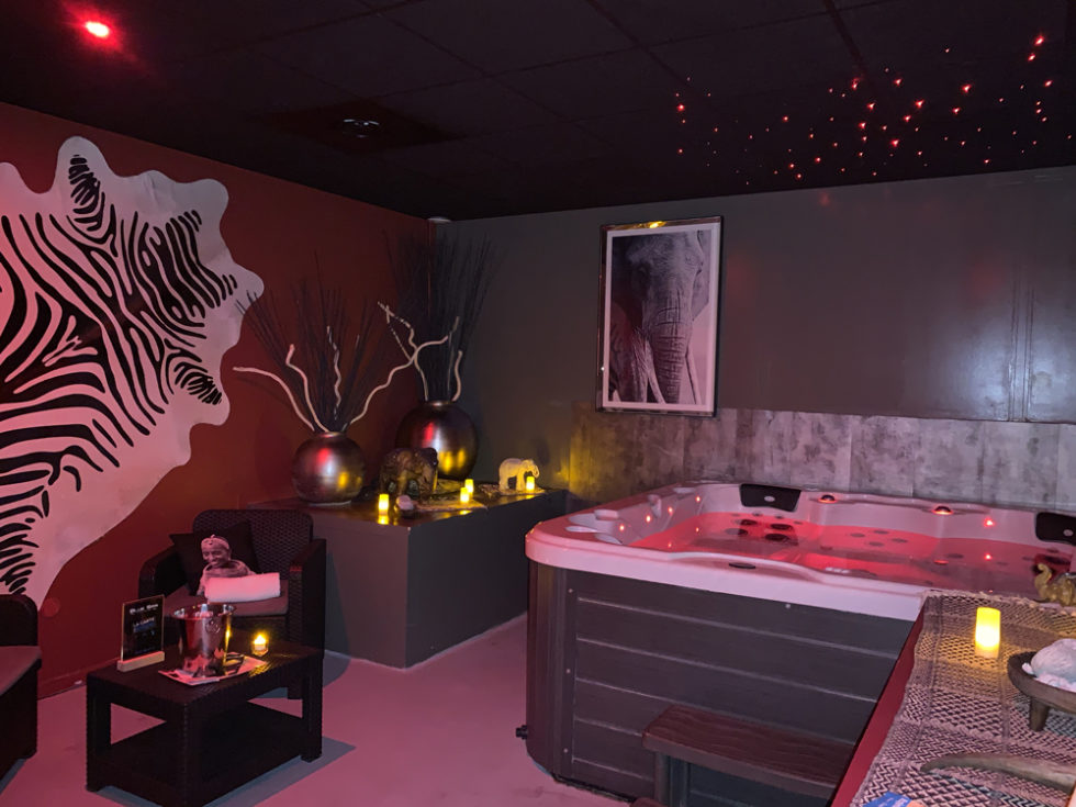 Massages & SPA privatif, jacuzzi, amincissement Arras → BLUE SPA